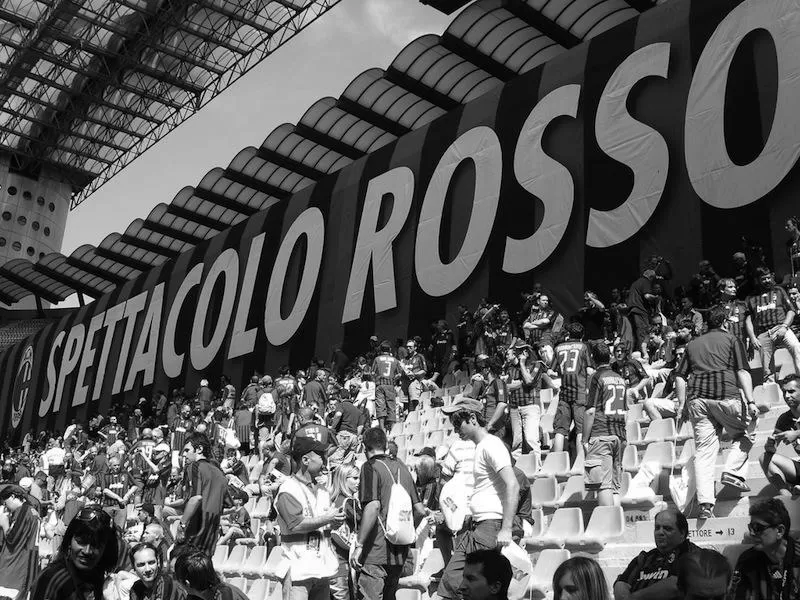 伝統のライバル対決！ミラン対インテル！本田圭佑と長友佑都出場？！ photo 0