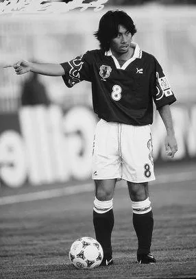 2016年サッカー日本代表がキャプテン交代？歴代最高は宮本？長谷部？中田？ photo 0