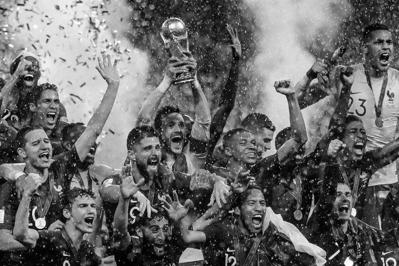 あなたが2018年のサッカー日本代表ユニフォームを手に入れるべき理由… photo 1