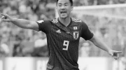 サッカー日本代表の背番号９岡崎慎司が凄い！嫁の画像も公開！ image 3